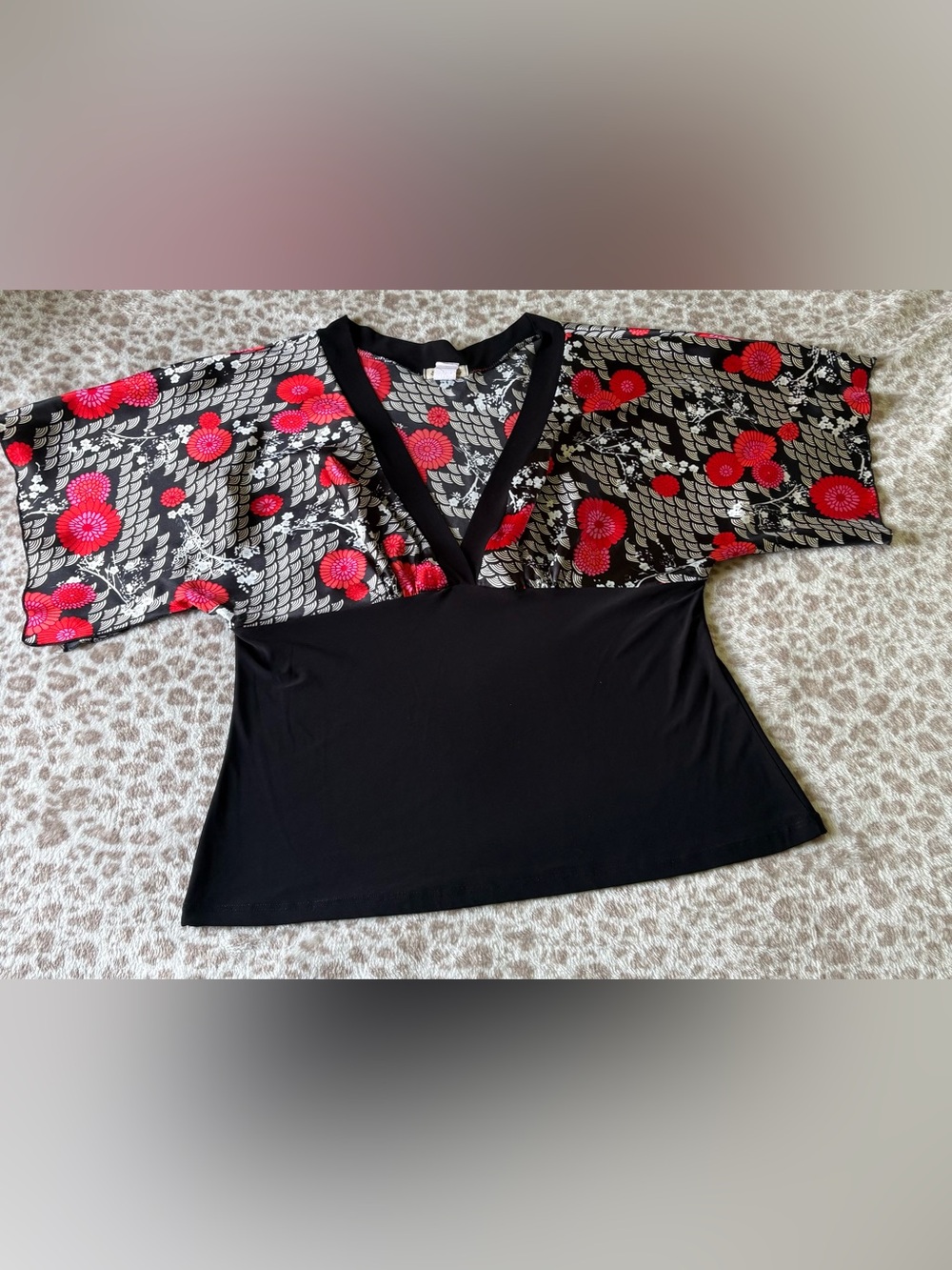 one clothing Black Top with Red Floral Kimono Sleeves